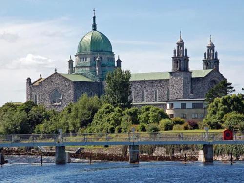 Luxury En-suite With King 5ft Bed - Bedroom Only Galway